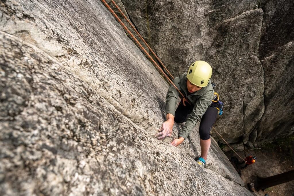 Azul-Sky climbing